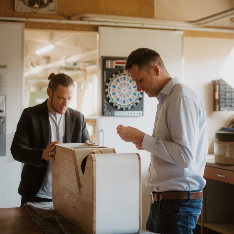 JAEGER THELEN – Handgefertigte High-End Lautsprecher